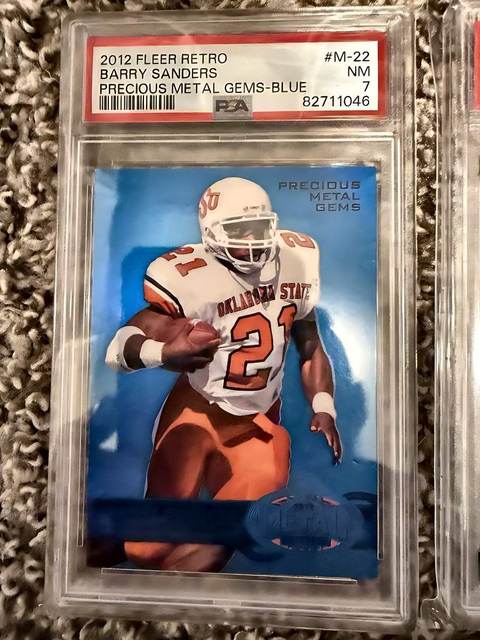 Barry Sanders 2012 Fleer Retro - PSA 7