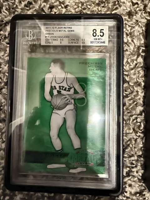 John Havlicek 2011 Fleer Retro - BGS 8.5